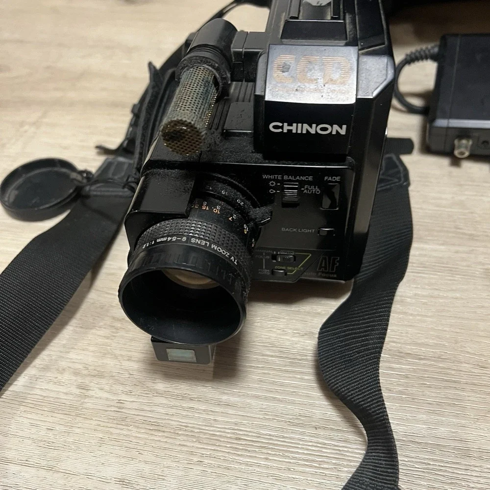 CHINON Pocket 8 C8-C60 Video Camera 6X Zoom Circa 1980's‎ Full Set W Case AS IS